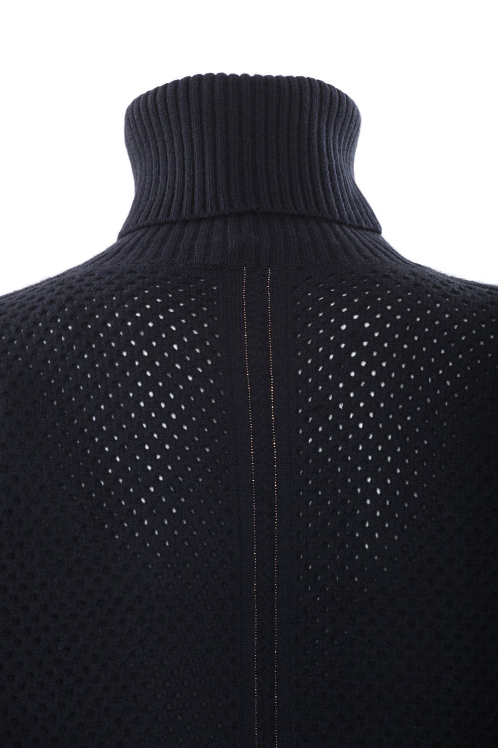 shop FABIANA FILIPPI Saldi Pull: Fabiana Filippi maglia in platinum.
Filato Platinum.
Punto tubolare traforato.
Filo diamante.
Composizione: 75% lana – 15% seta – 10% cashmere.
Made in Italy.. MAD224F525-L038-5131 number 1601580